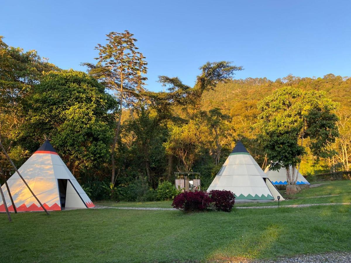 Refugio Del Bosque Glamping Hotel La Mesa  Eksteriør billede