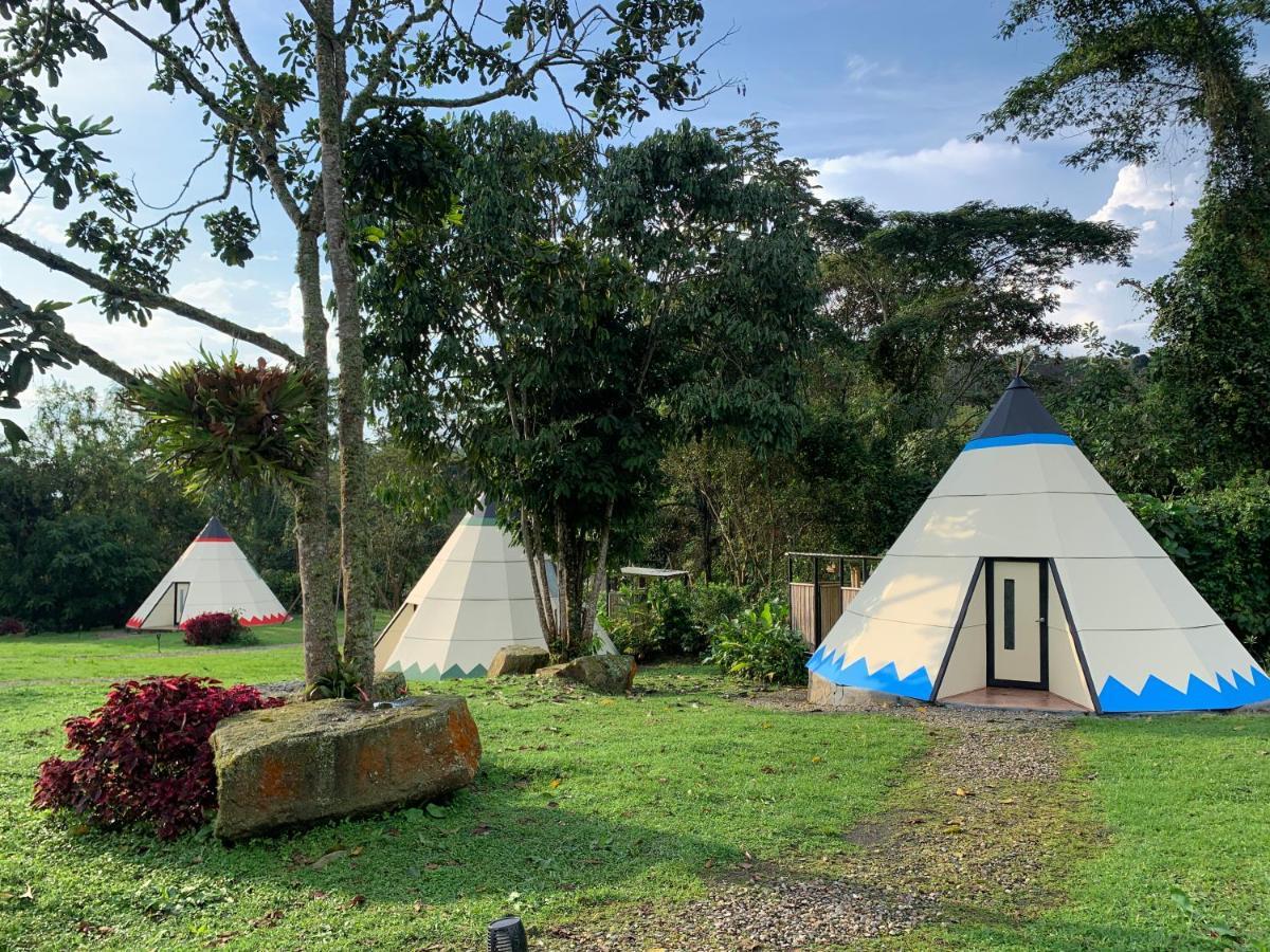 Refugio Del Bosque Glamping Hotel La Mesa  Eksteriør billede