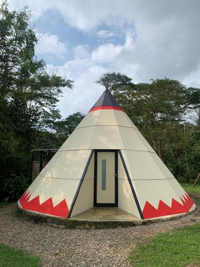 Refugio Del Bosque Glamping Hotel La Mesa  Eksteriør billede